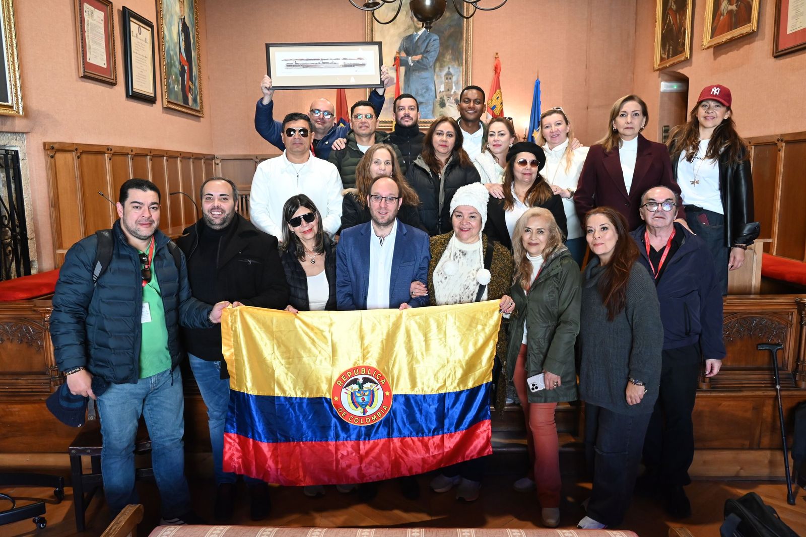 El alcalde de Ciudad Rodrigo recibe a representantes de la Cámara de Colombia