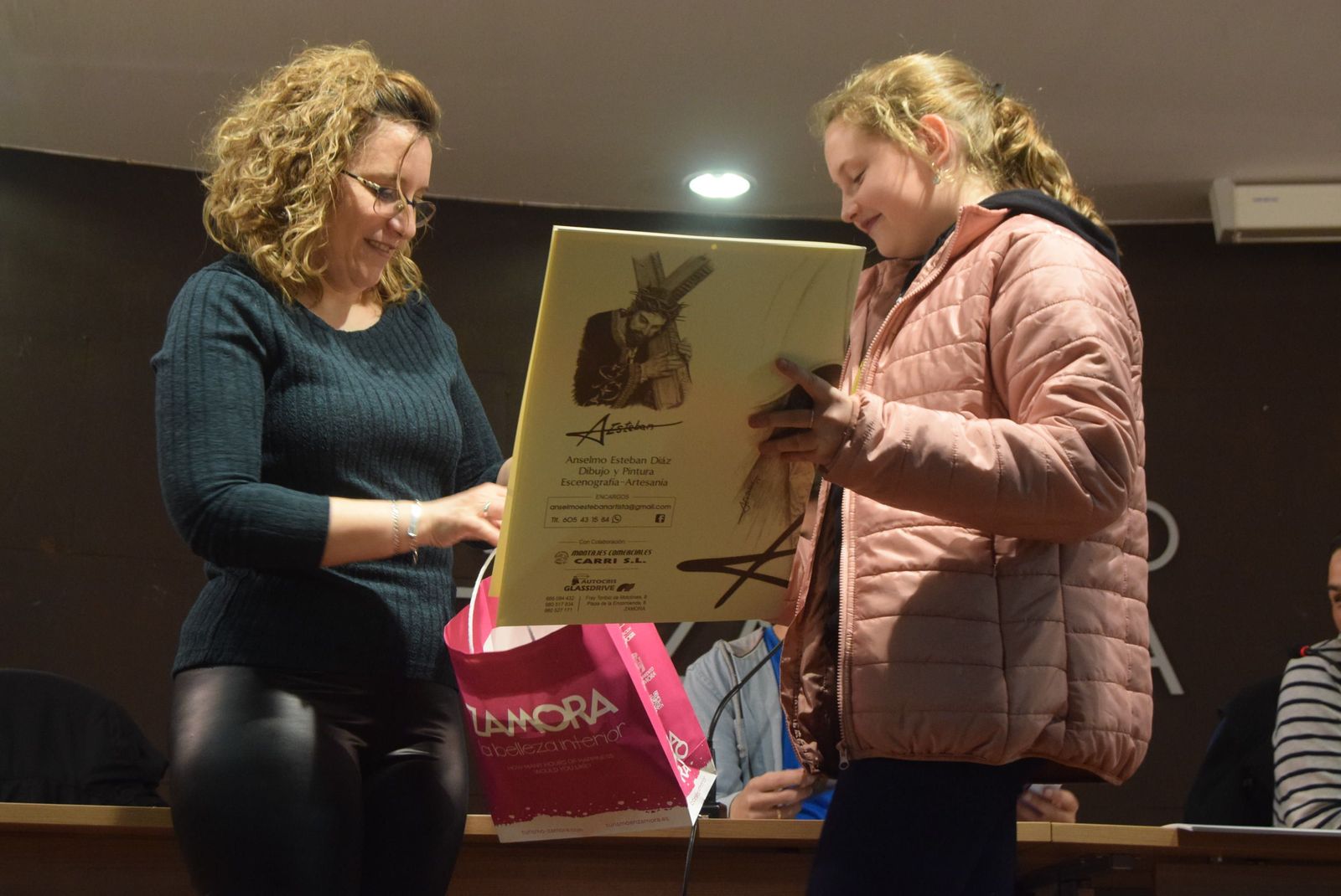 entrega-de-premios-del-concurso-de-dibujo-de-luz-penitente-31