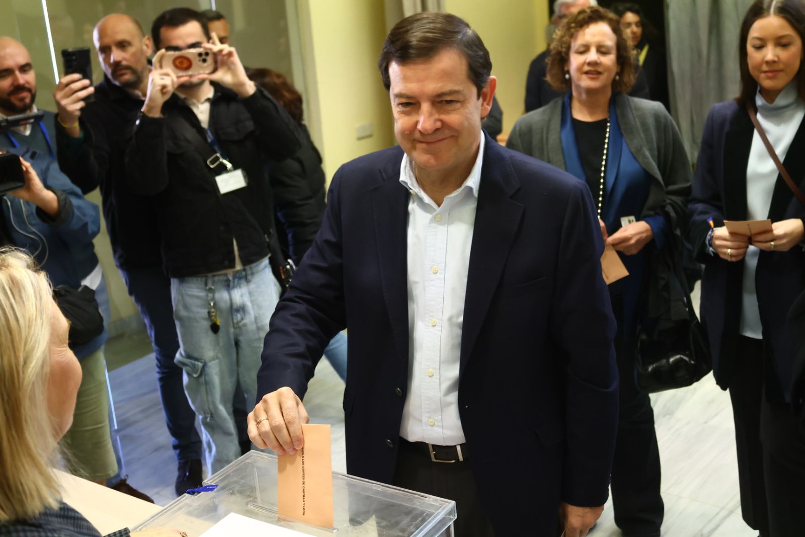 Votación de Alfonso Fernández Mañueco