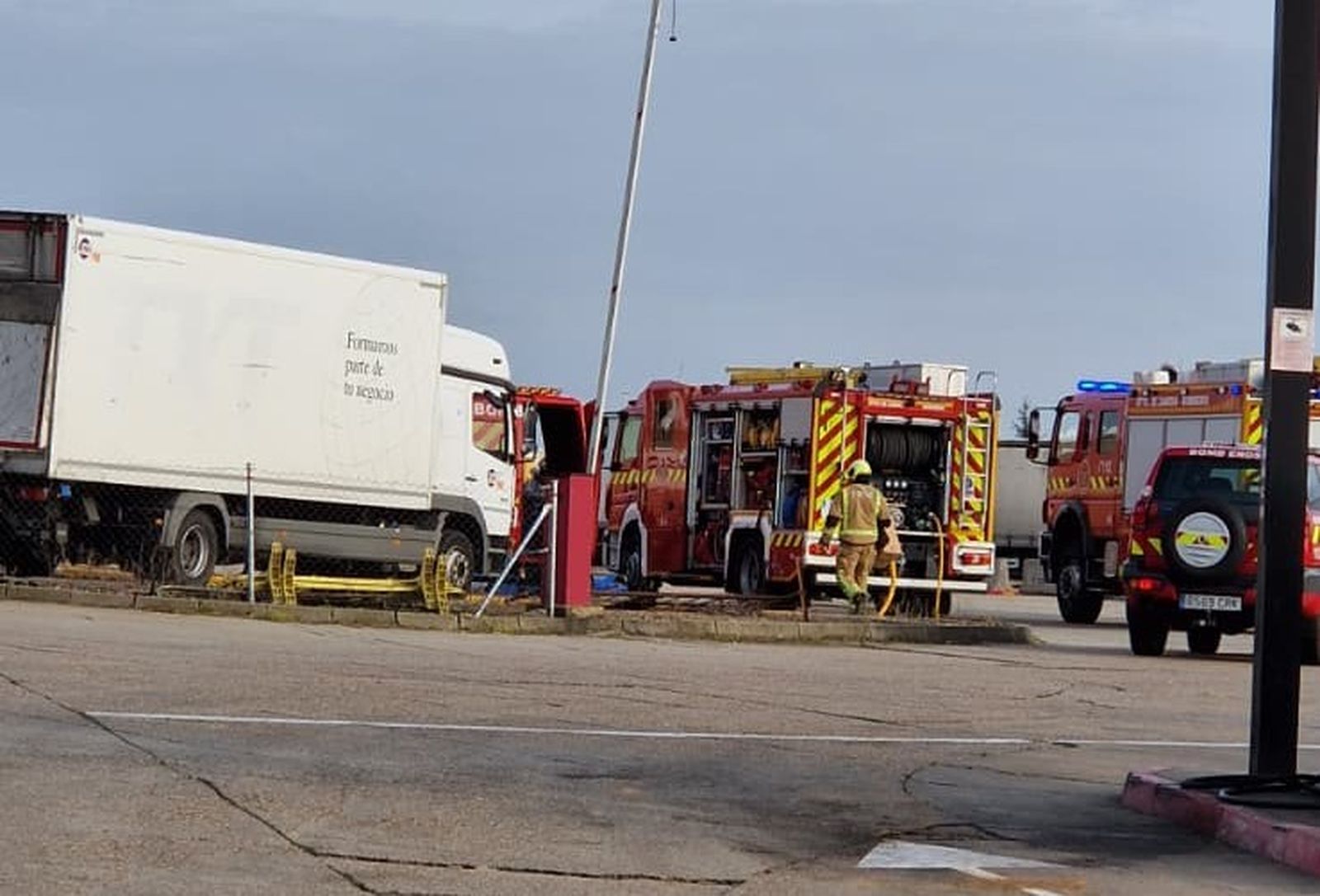 Imagen de los bomberos en la zona