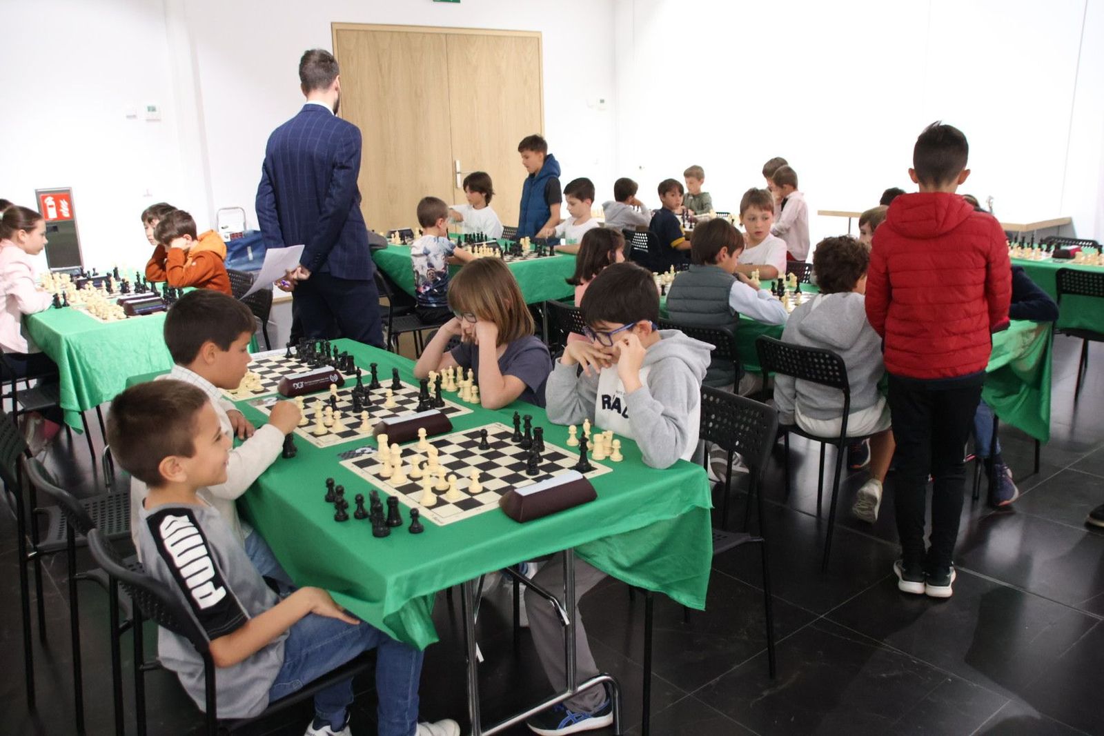 20240525093647-img-1943