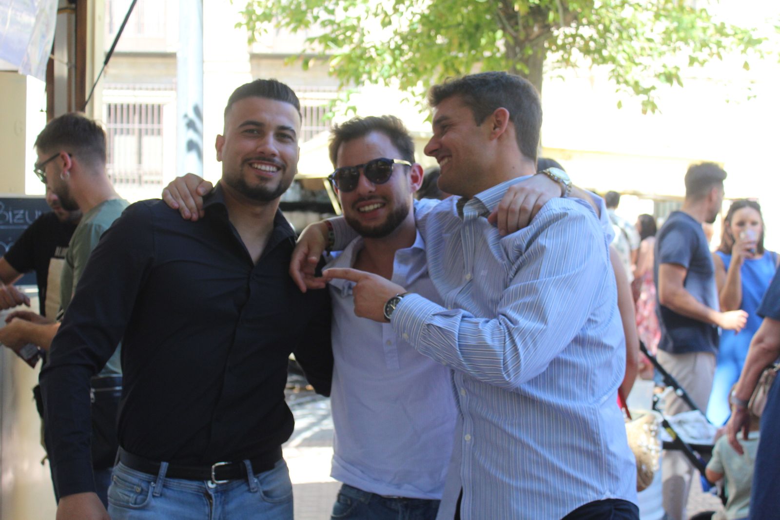 Ambiente en la Feria de Día en el mediodía de este sábado