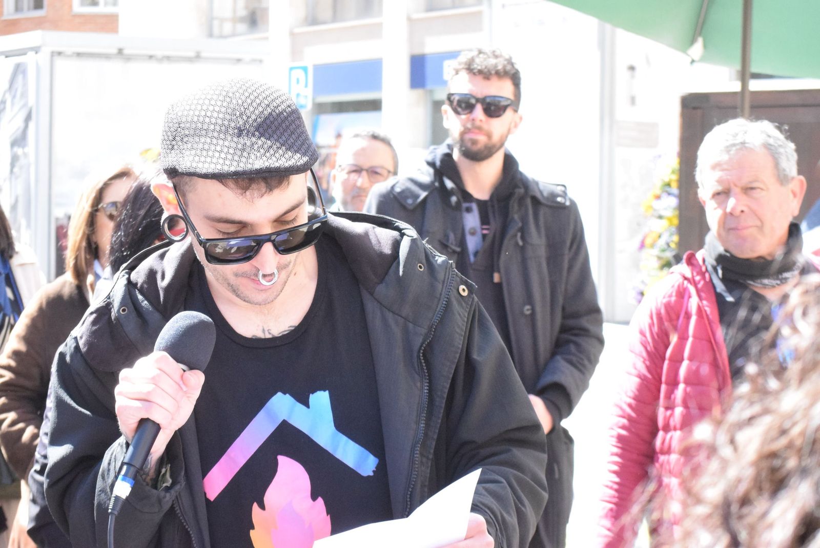 GALERÍA | La concentración en apoyo a Miss Trans Zamora tras su agresión, en imágenes