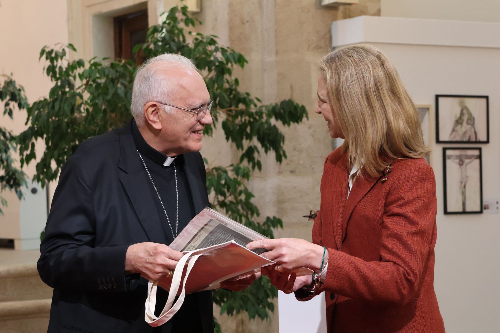 visita-de-la-infanta-elena-a-zamora-60