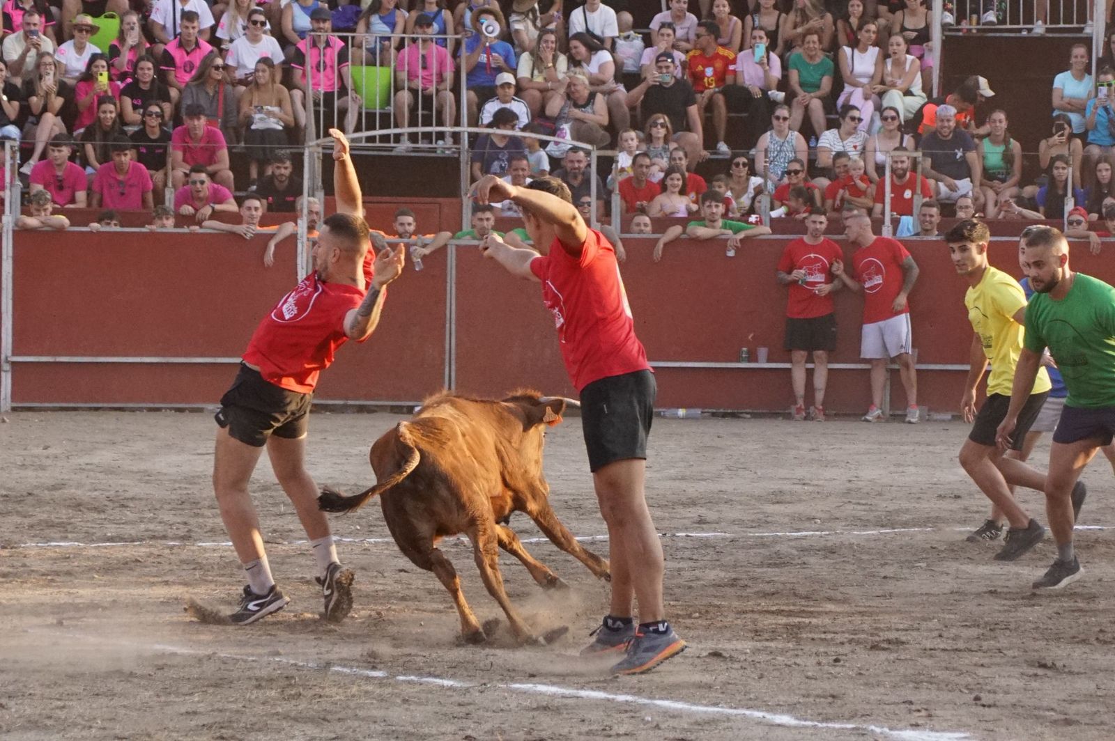 Santa Marta disfruta del Grand Prix con cientos de personas en la plaza de toros