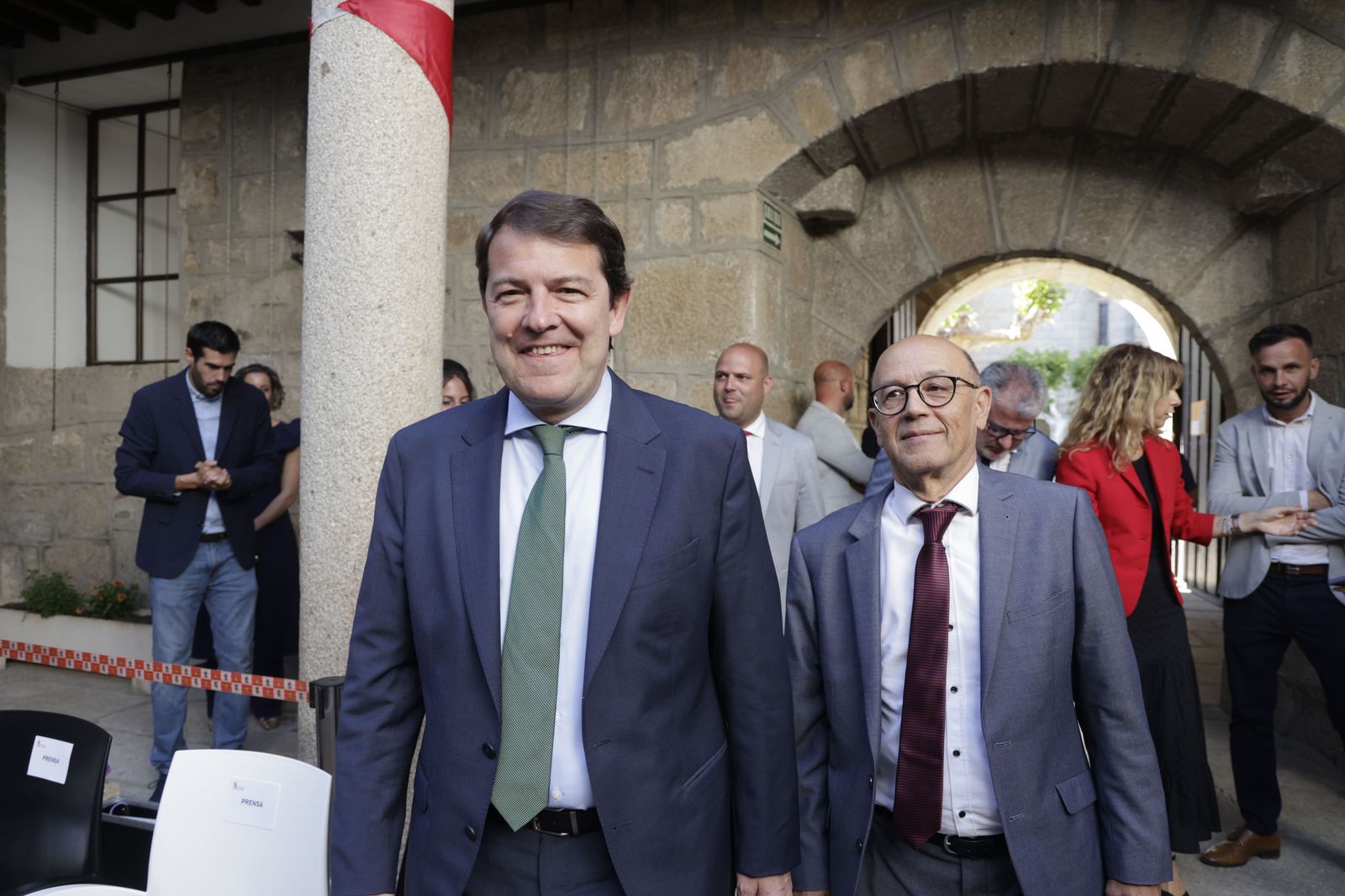 Alfonso Fernández Mañueco, presidente de la Junta de CyL, junto a Exuperancio Benito, alcalde de Ledesma | Foto: David Arranz (ICAL) Alfonso Fernández Mañueco, presidente de la Junta de CyL, junto a Exuperancio Benito, alcalde de Ledesma | Foto: David Arranz (ICAL)