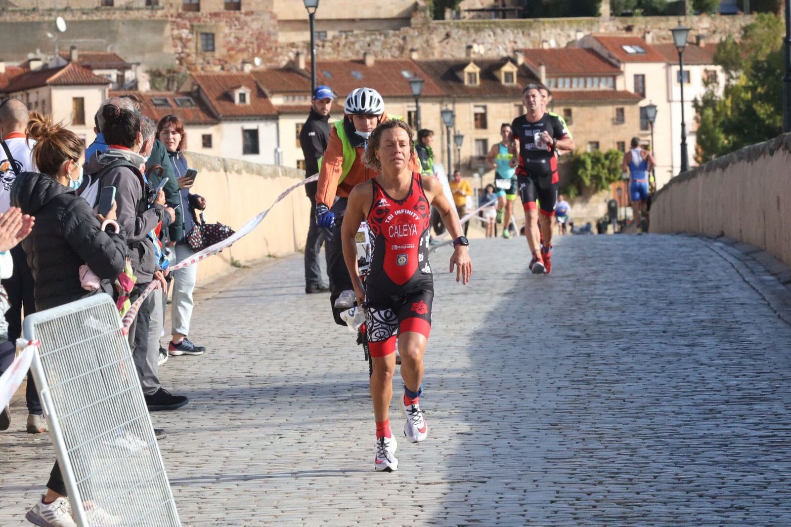 vi-triatlo-n-media-distancia-de-salamanca5d7bb80d-589b-4e56-8e77-13ac79ff8198