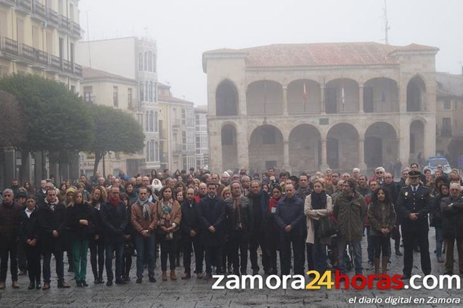 El Ayuntamiento promueve una concentración por los asesinados en Orlando