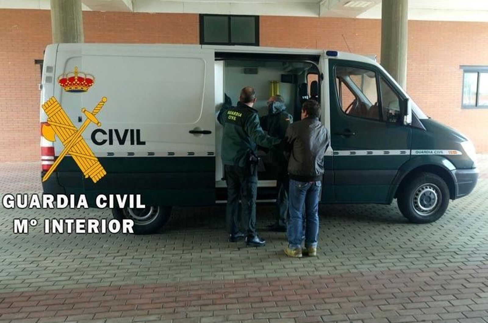 Detenido un pirómano sorprendido ‘in fraganti’ prendiendo fuego a un campo de cereal en Toro