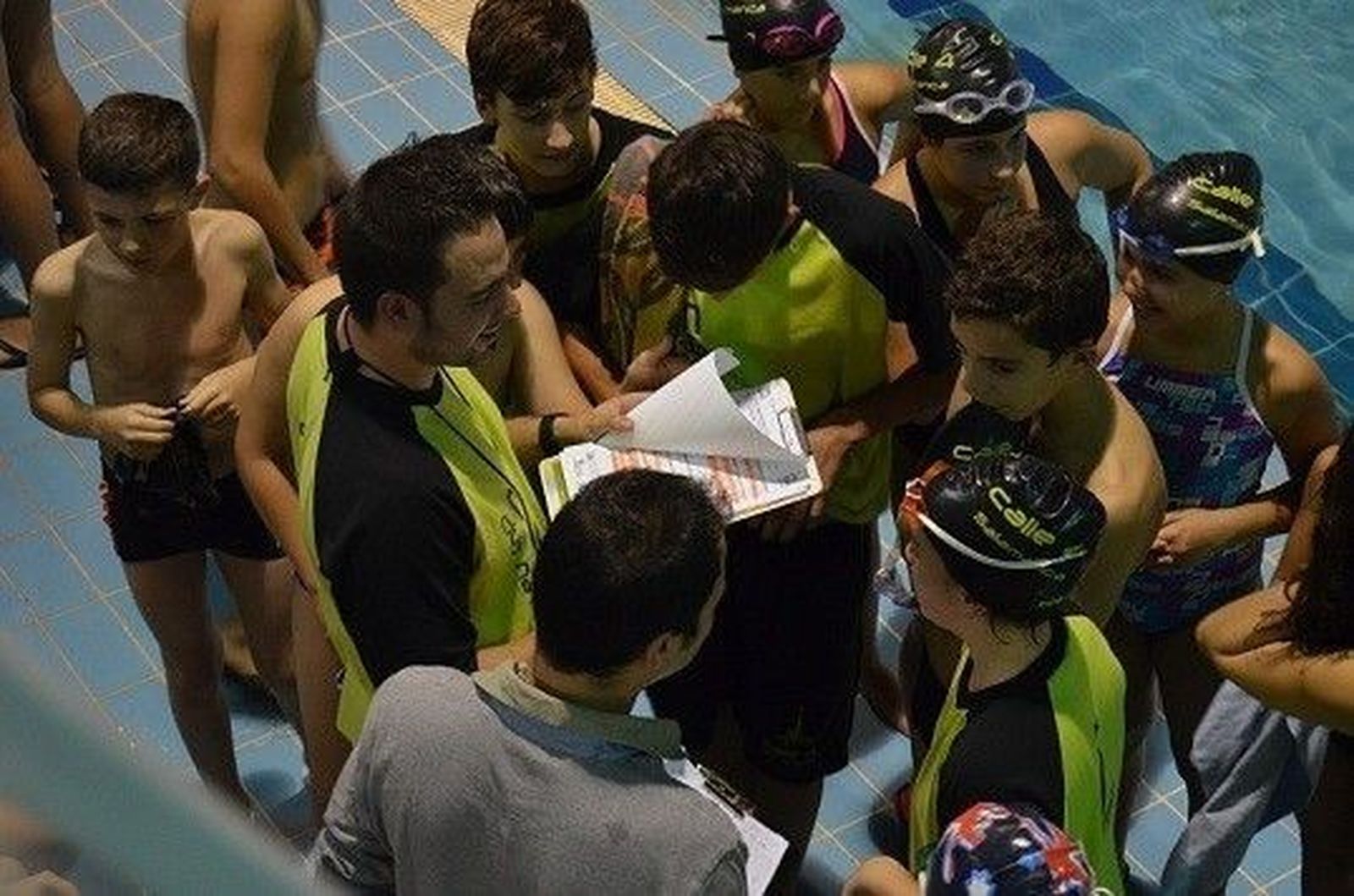 Mejora de marcas en los nadadores del Calle 4