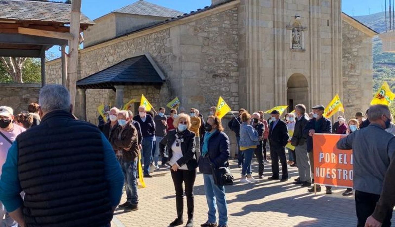 Un momento de la manifestación en Lubián