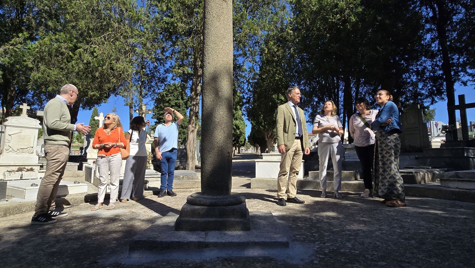 Restauración del crucero de San Cebrián en el Cementerio San Carlos Borromeo
