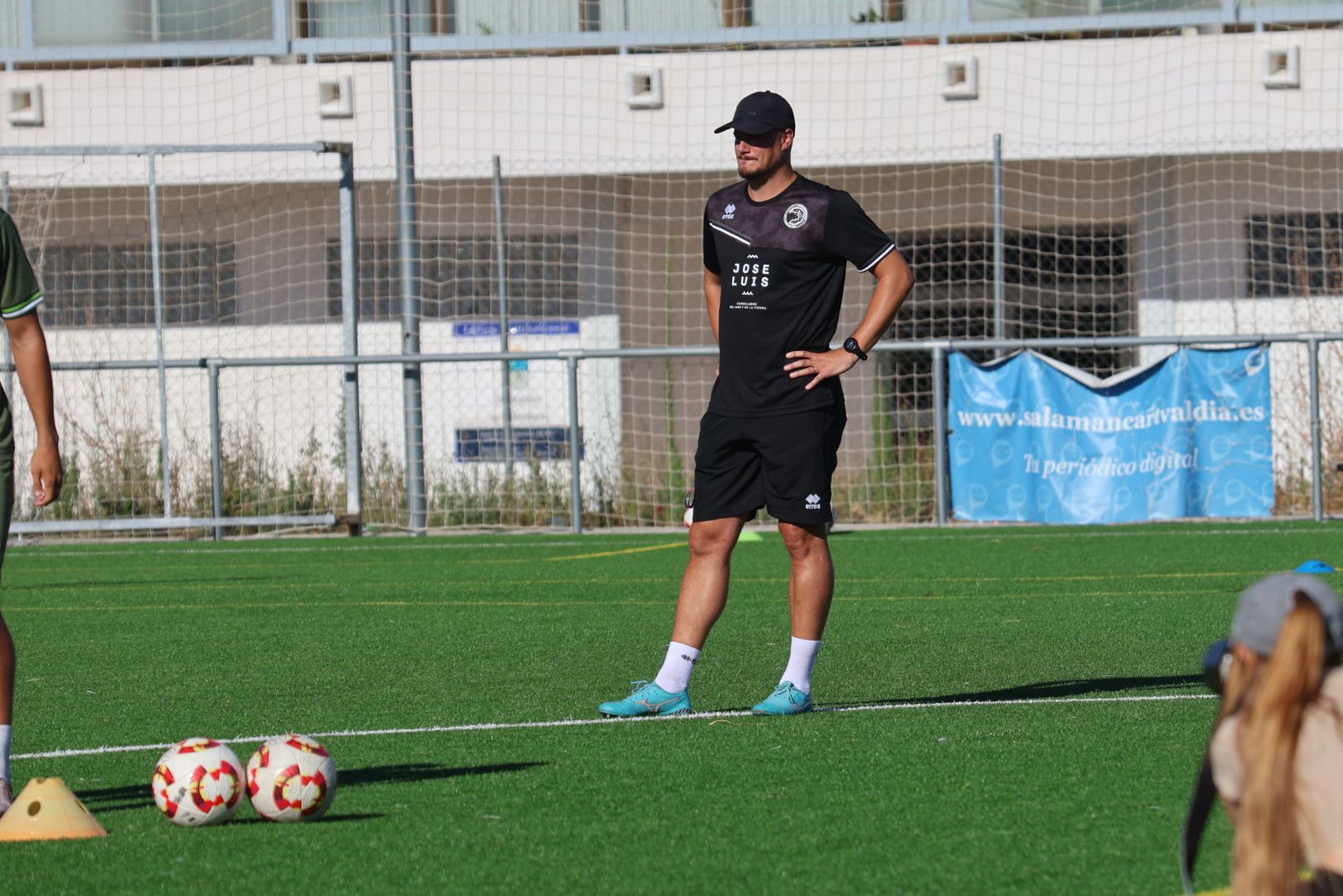 Oriol Riera, en un entrenamiento con Unionistas