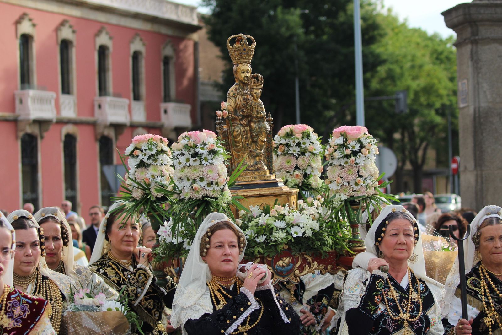 XXXV Ofrenda Floral en Honor de Santa María de la Vega