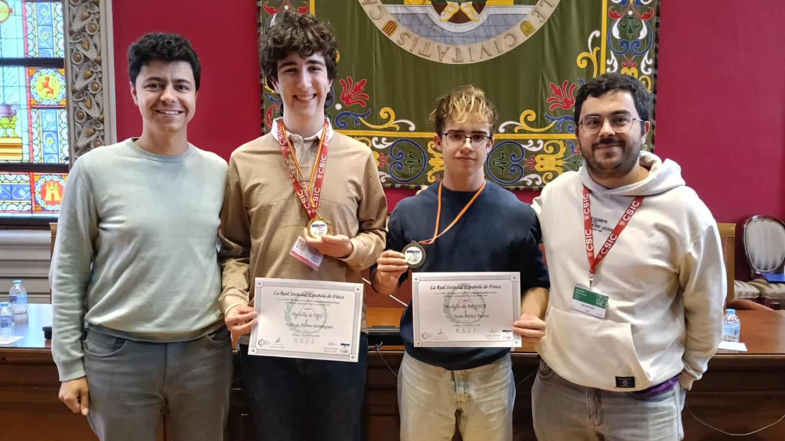Éxito de la delegación de la USAL en la XXXVII Olimpiada Nacional de Física