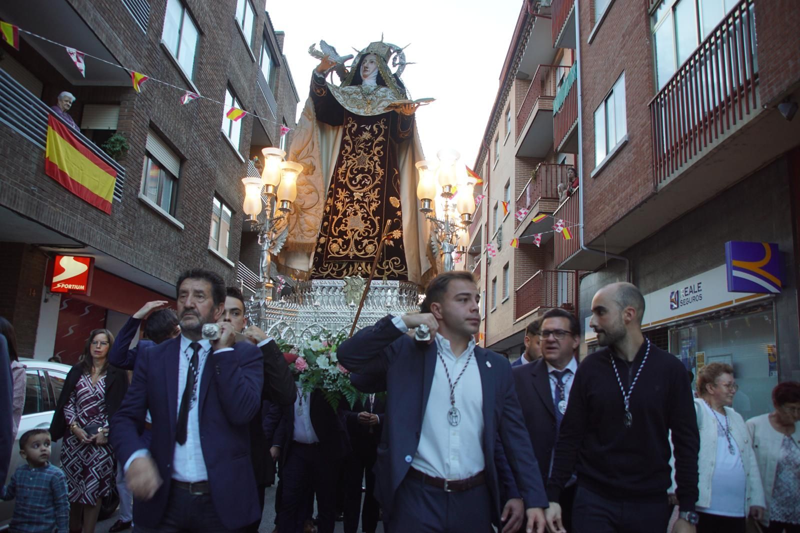 Procesión de Santa Teresa en Alba 2025 (40).jpeg