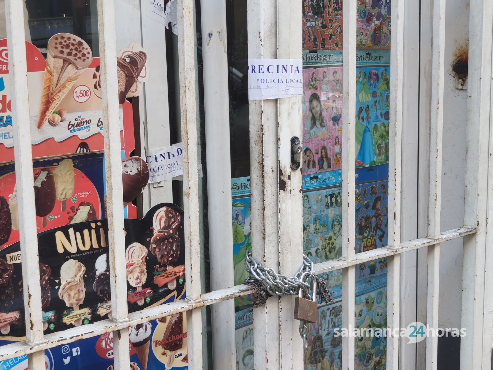 Precintado un establecimiento de la calle Van Dyck por insalubridad