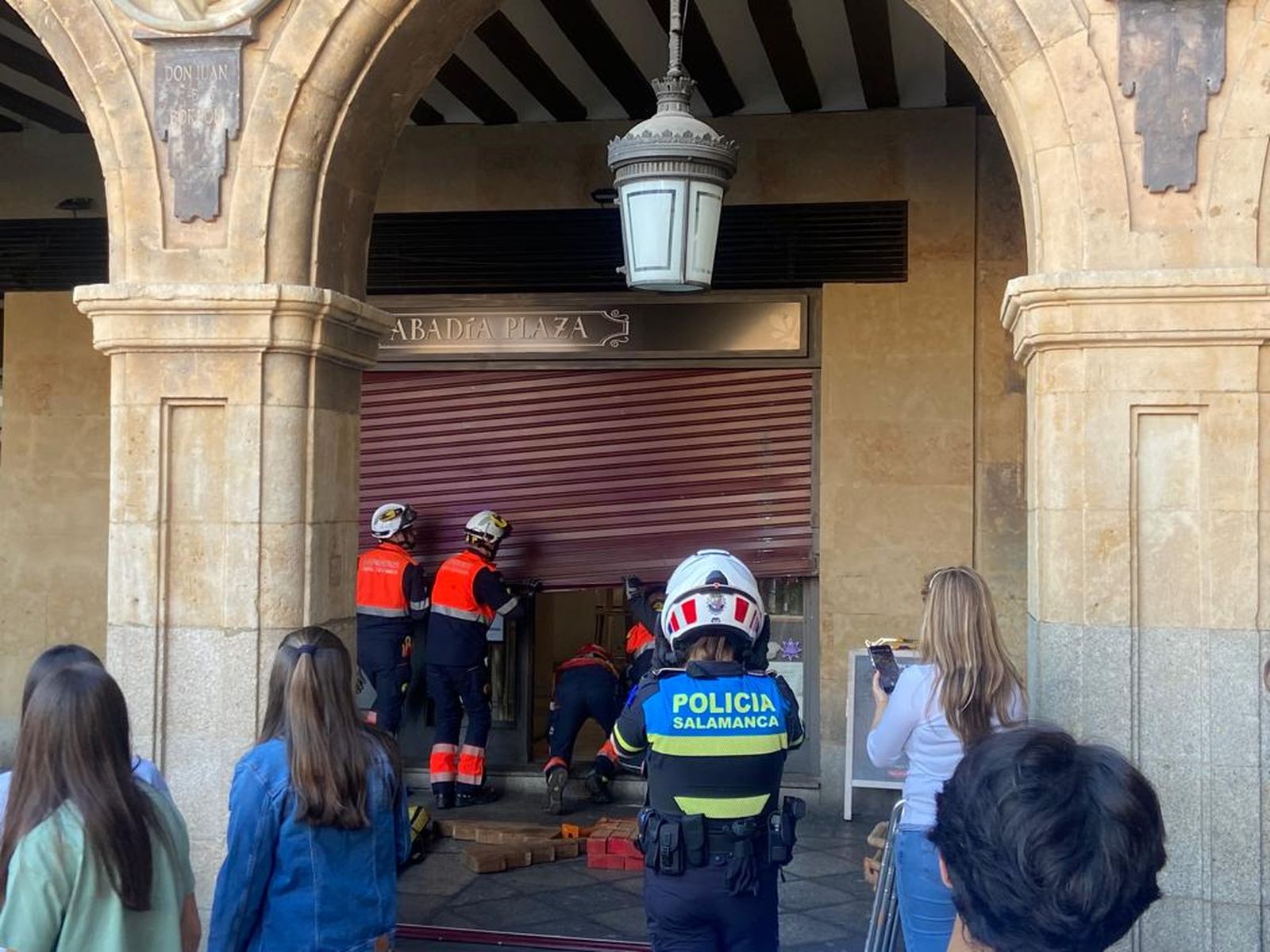 whatsapp-image-2023-05-05-at-19-49-01