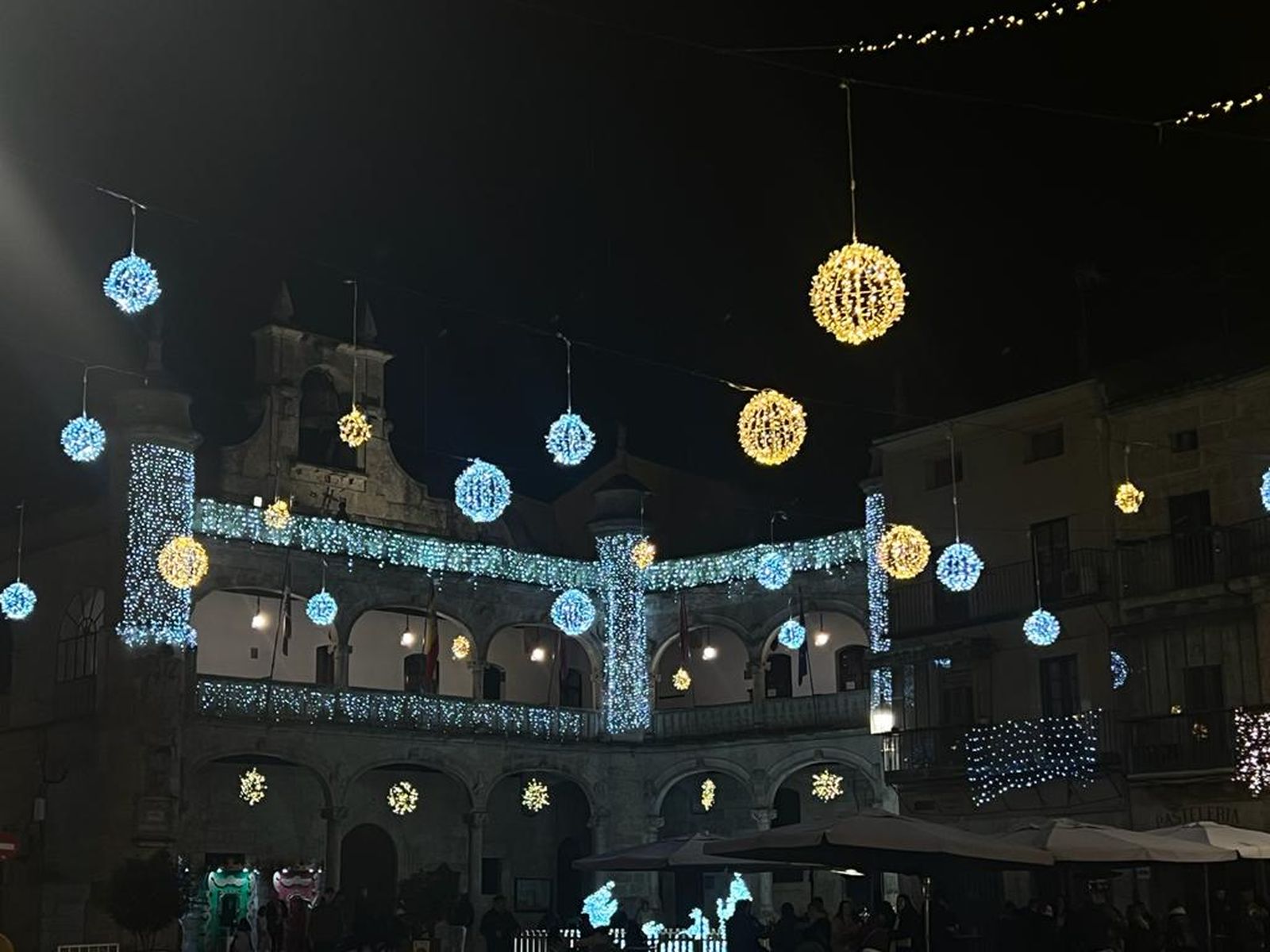 decoracion-navidena-en-ciudad-rodrigo-2023-fotos-s24h-2