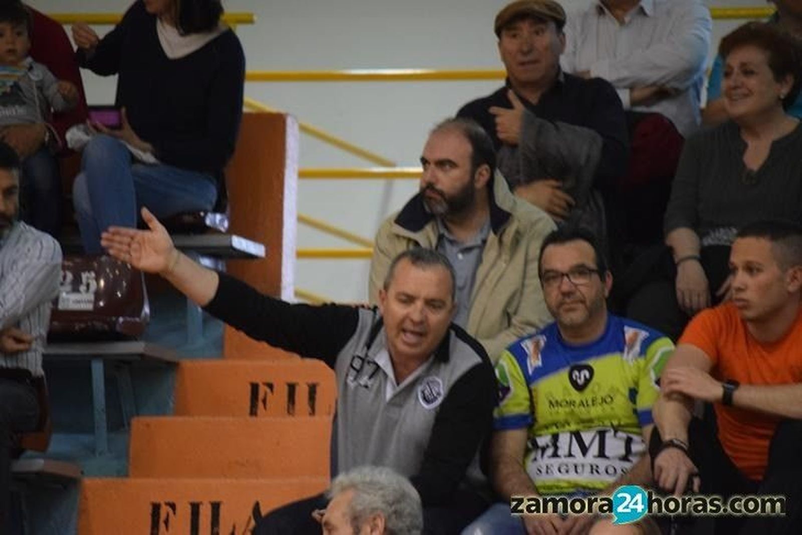 MMT Seguros - Juanfersa Gijón (grada)