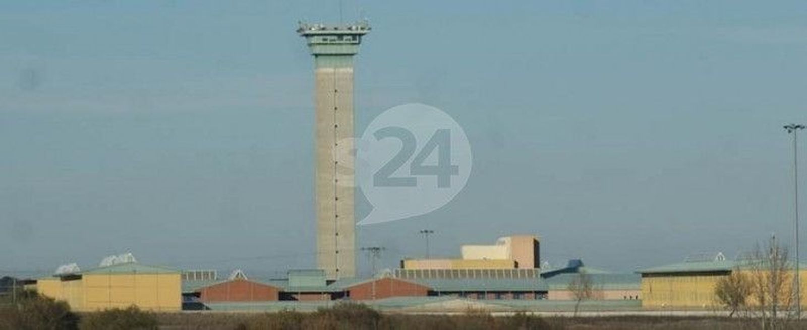 Una presa de Topas muerde a un funcionario que separaba una pelea entre reclusas