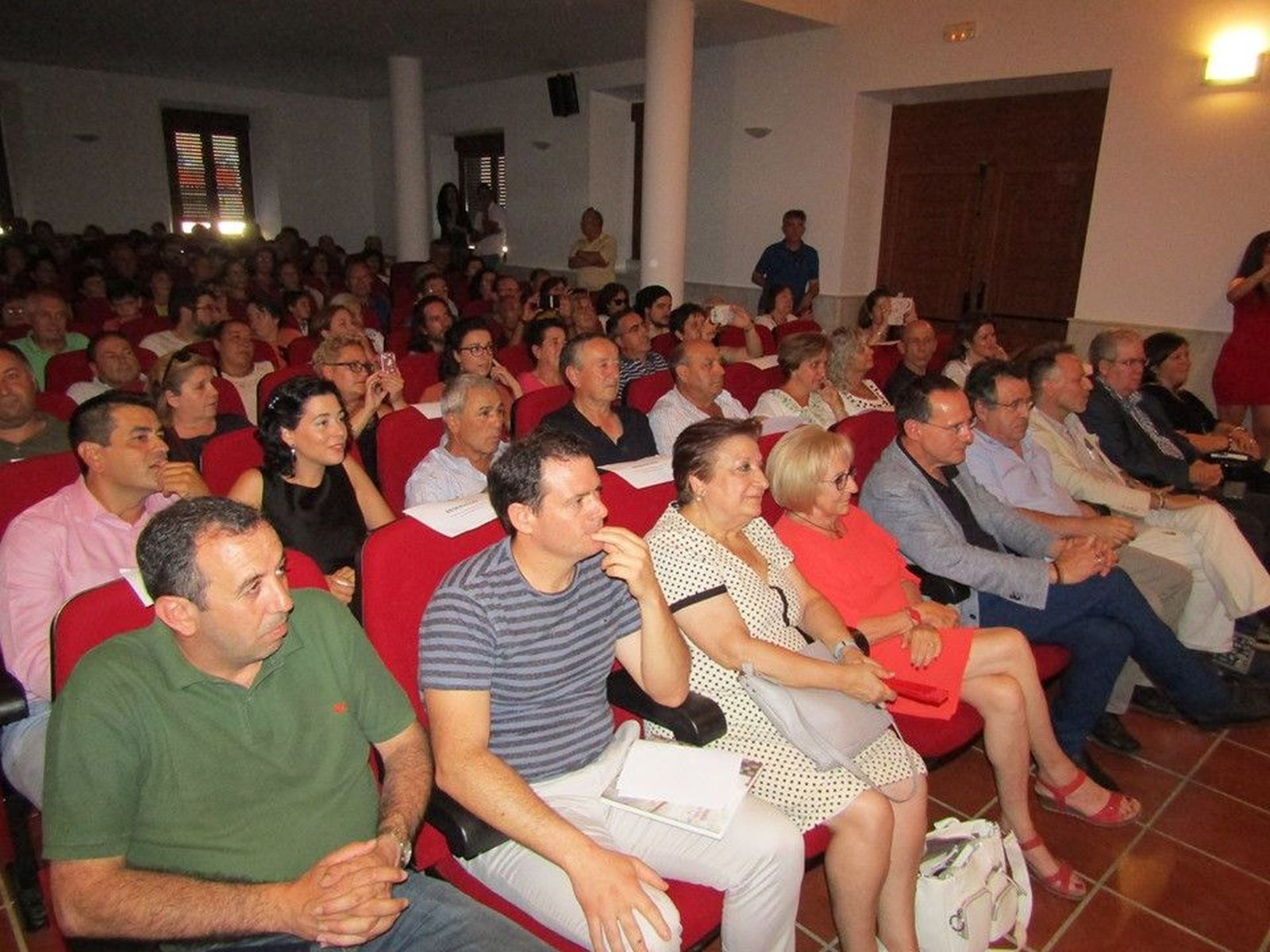 01 Ayto. Tábara. Acto XVIII Premio Poesía León Felipe 16 08 19
