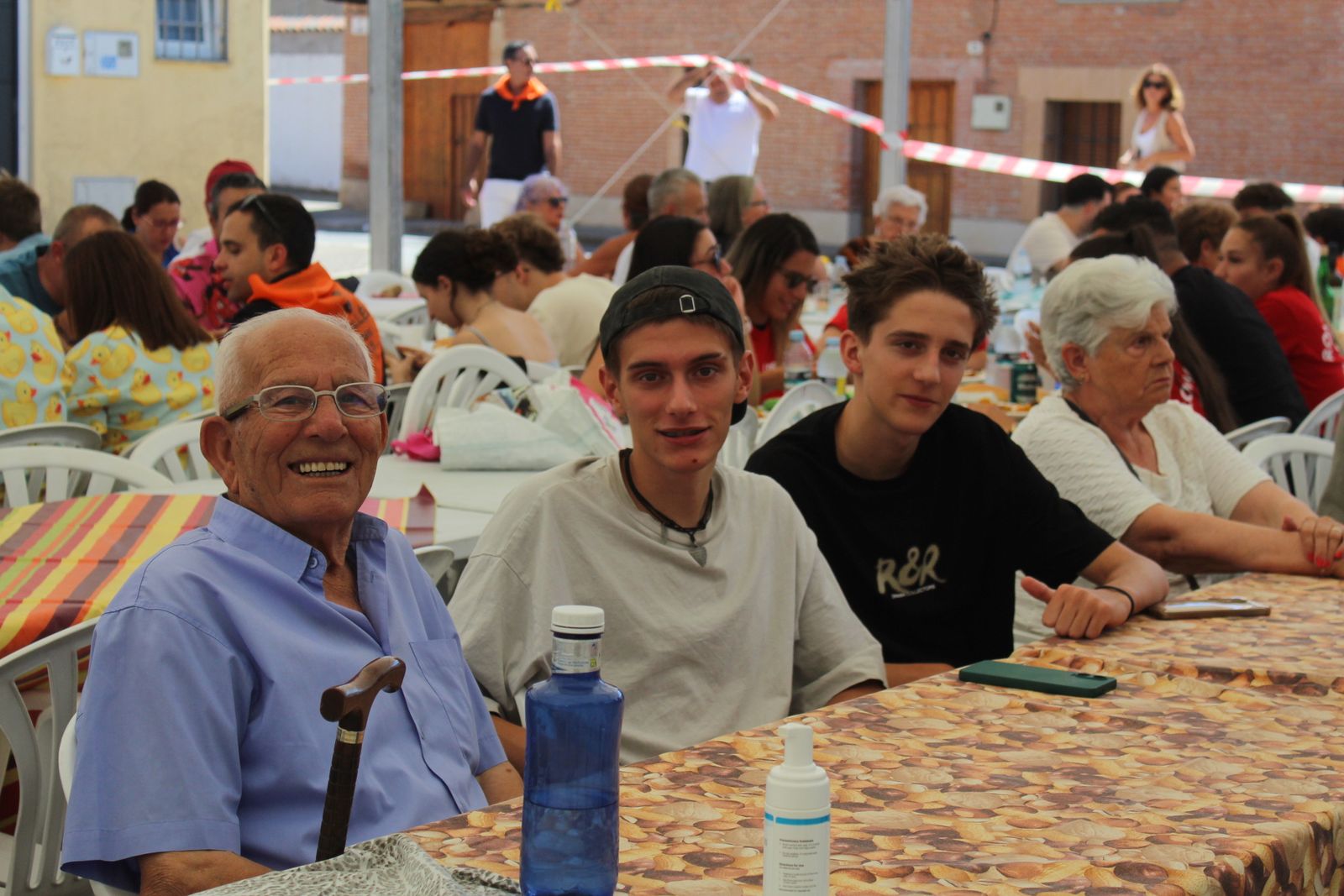 Paella popular, La Vellés