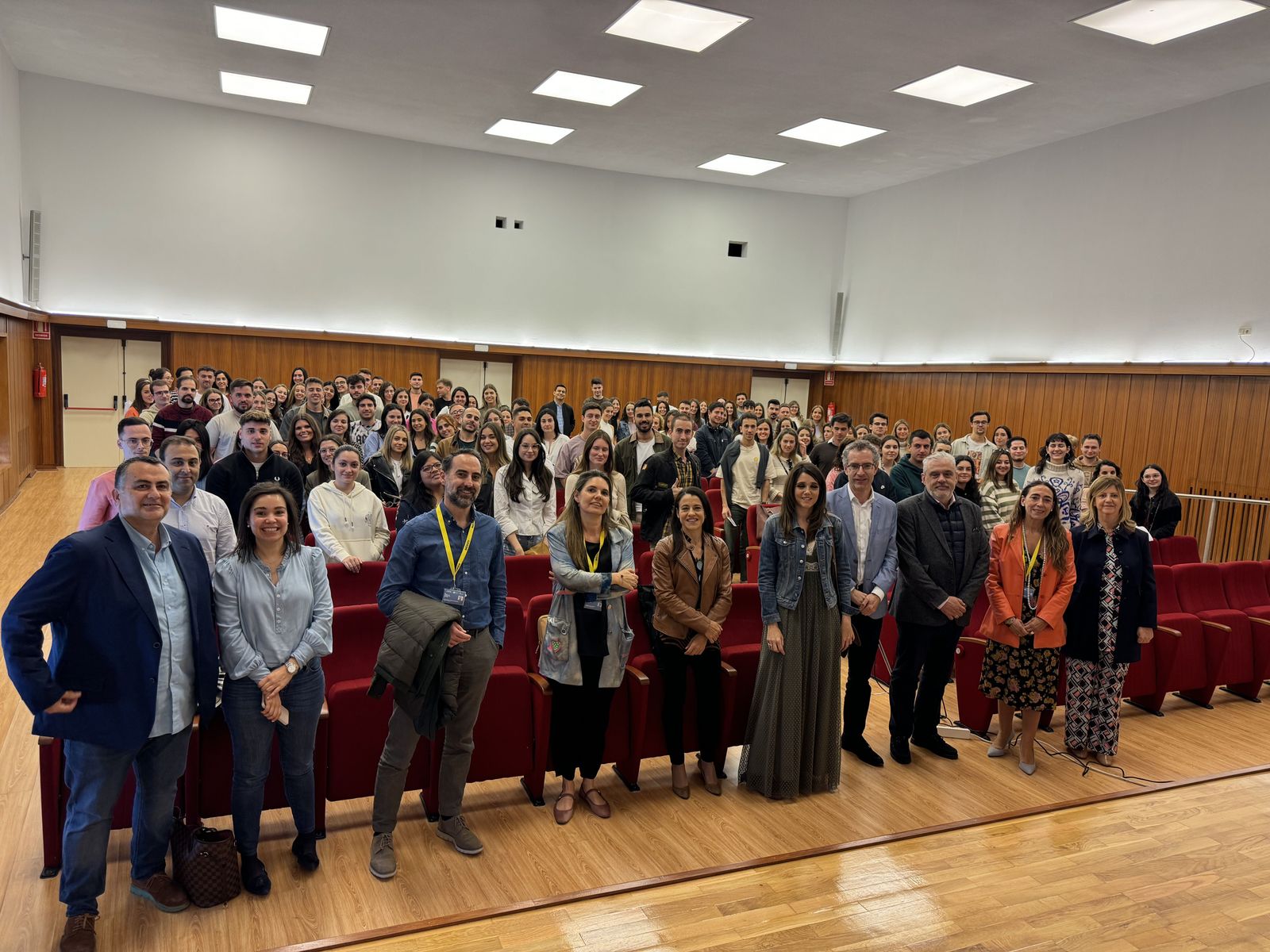 Bienvenida Residentes II 07 05 2024