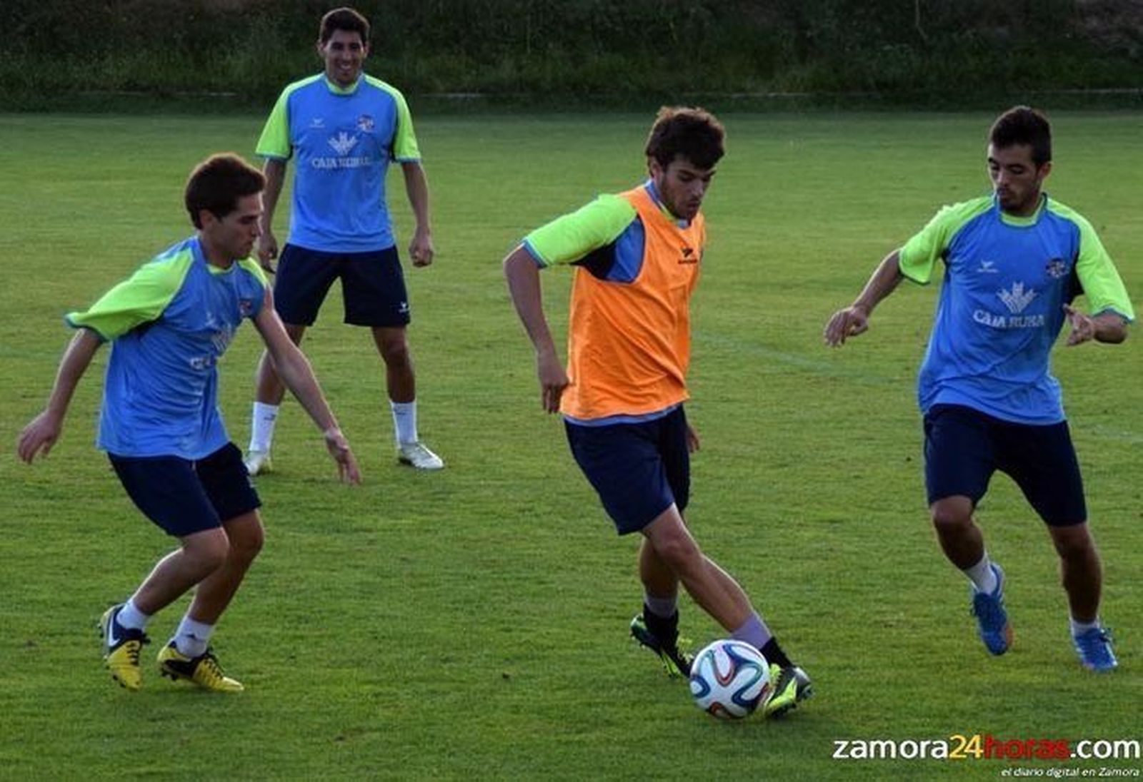 El Zamora regresa al trabajo con todos los jugadores disponibles para jugar el domingo