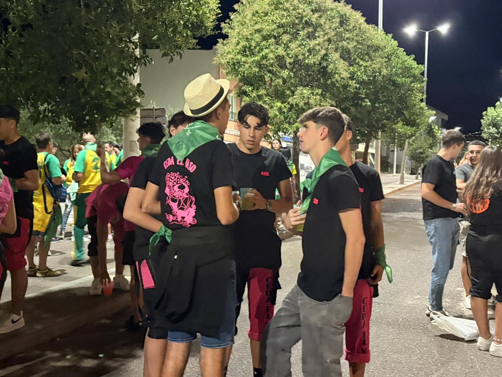 Desfile de peñas de Aldeadávila