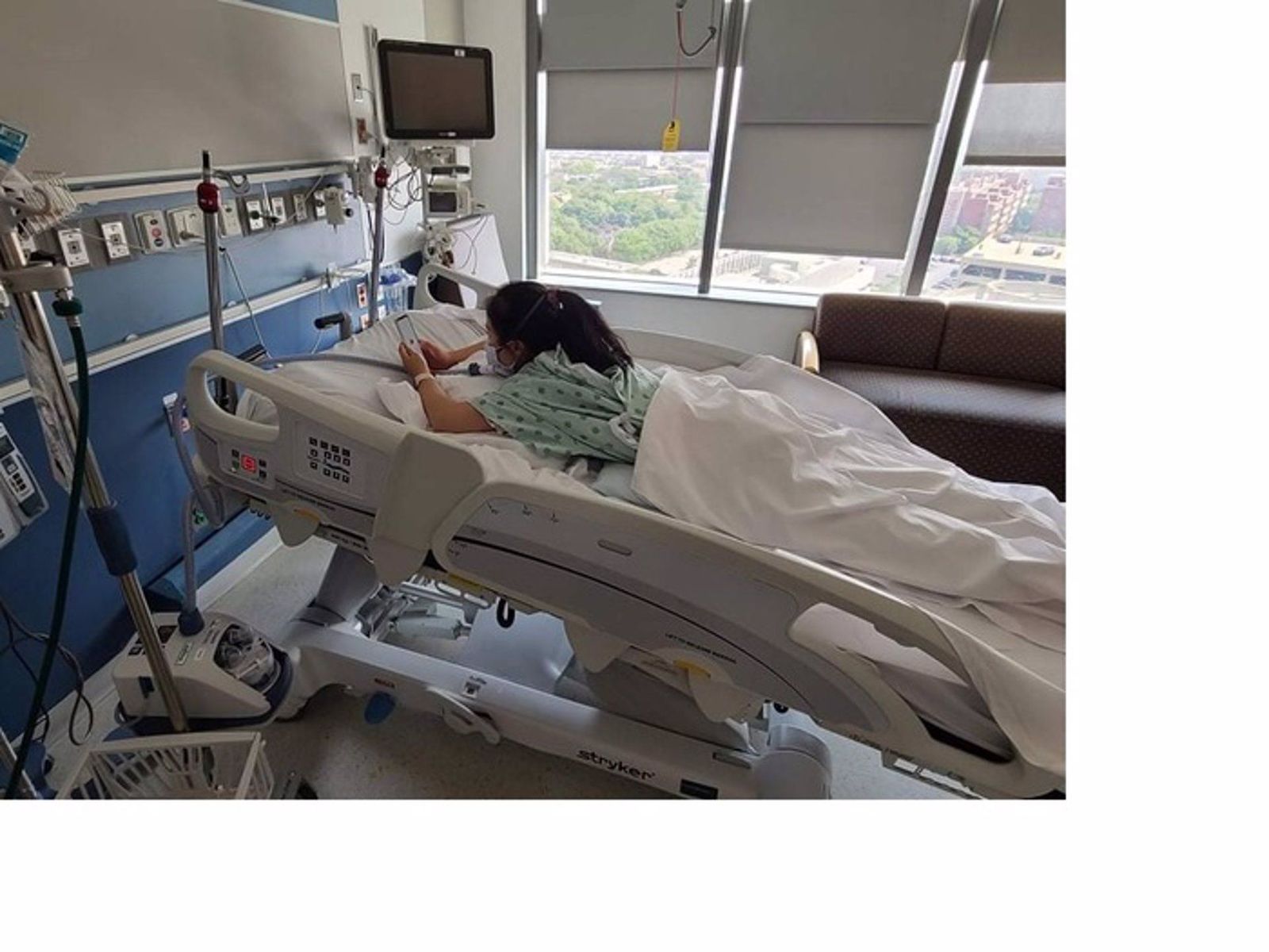 Una paciente en posición de decúbito prono. | EP