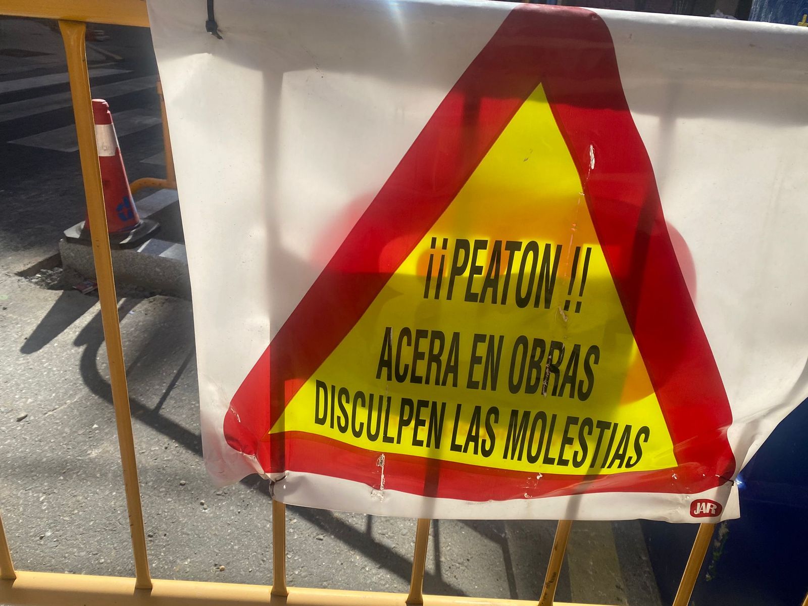 Corte de calle.Archivo