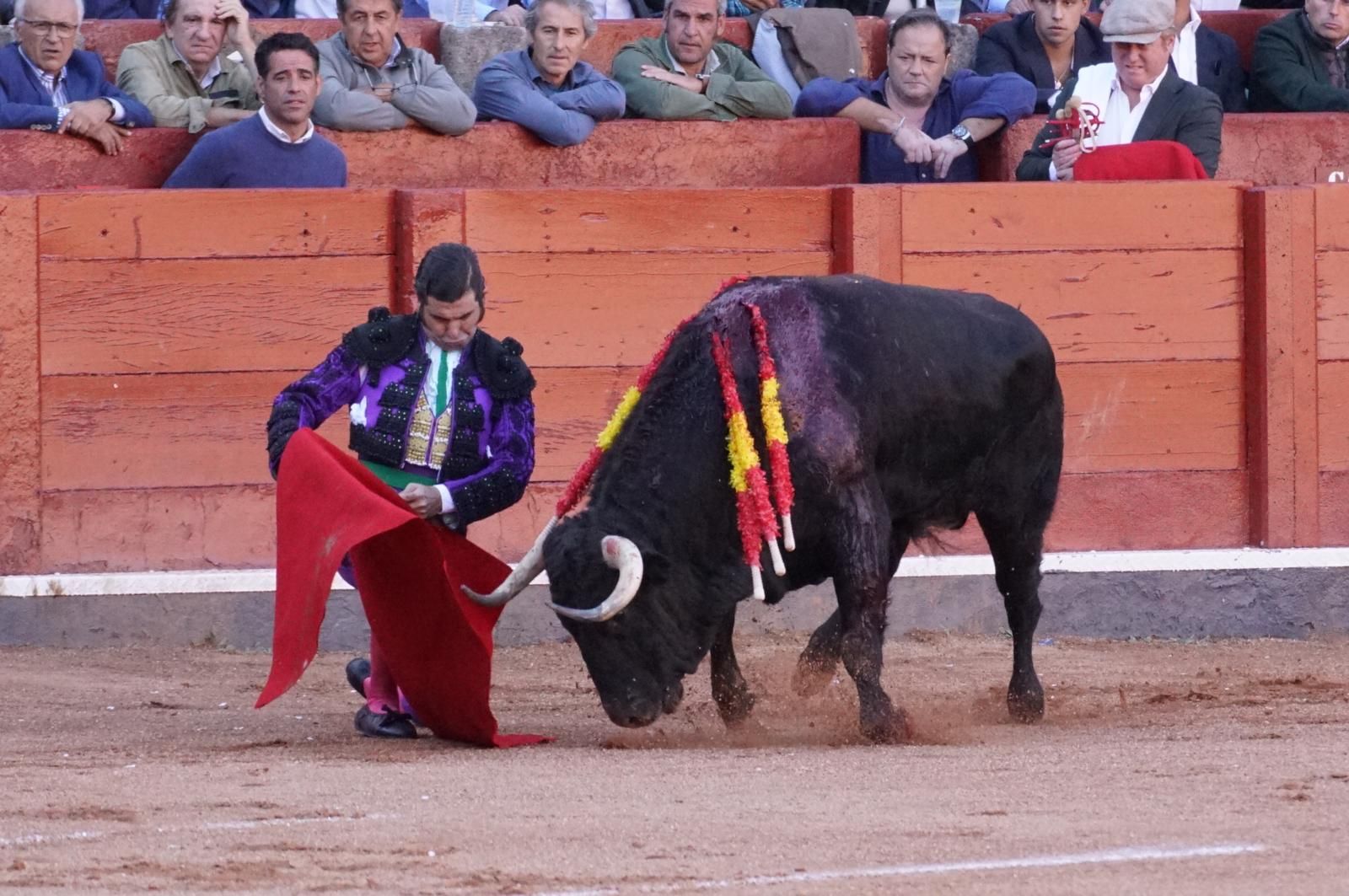 La corrida concurso para despedir la feria con Morante, Talavante y Borja Jiménez: imágenes de los mejores momentos en La Glorieta