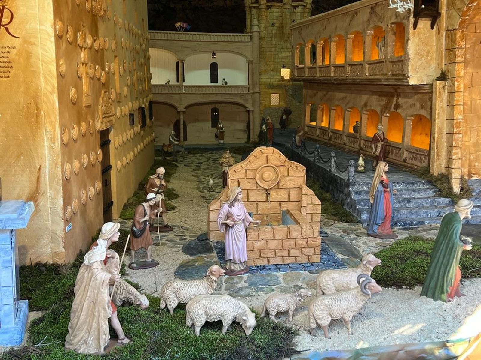 inauguracion-del-tradicional-belen-del-regimiento-de-ingenieros-de-salamanca-rei-11-diciembre-de-2023-fotos-veronica-tapia-1