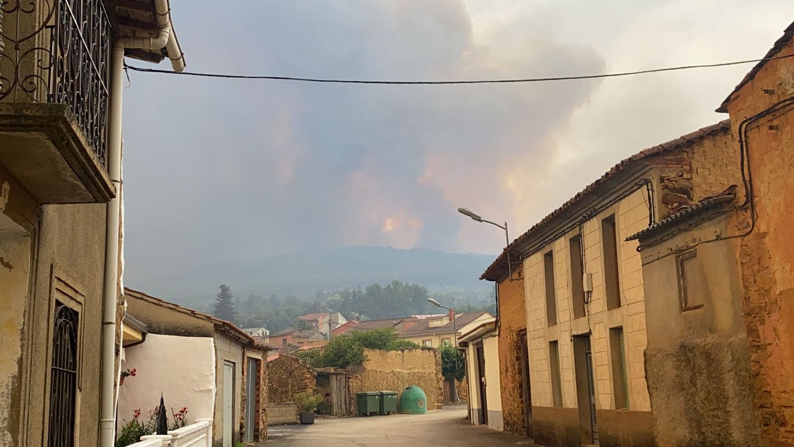 incendio-en-la-sierra-de-la-culebra-foto-maria-lorenzo-19