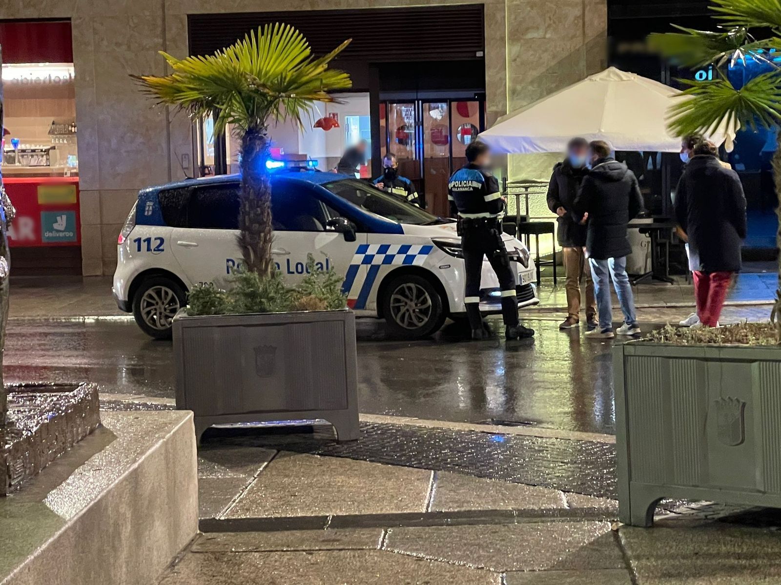 La Policía Local realiza controles en el centro de Salamanca, pasadas las 20:00 horas