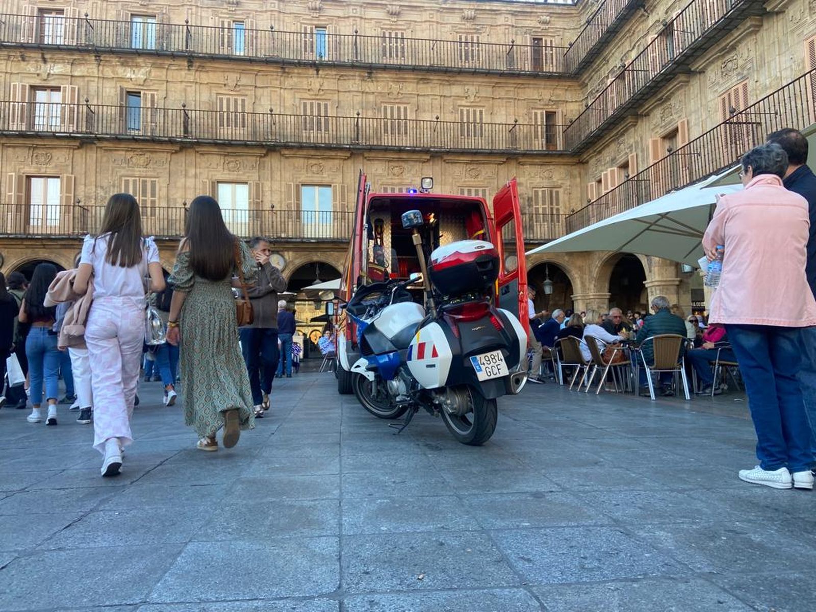 b23e5a6c-eb9a-4f32-94d7-a9a5ad4c6dec