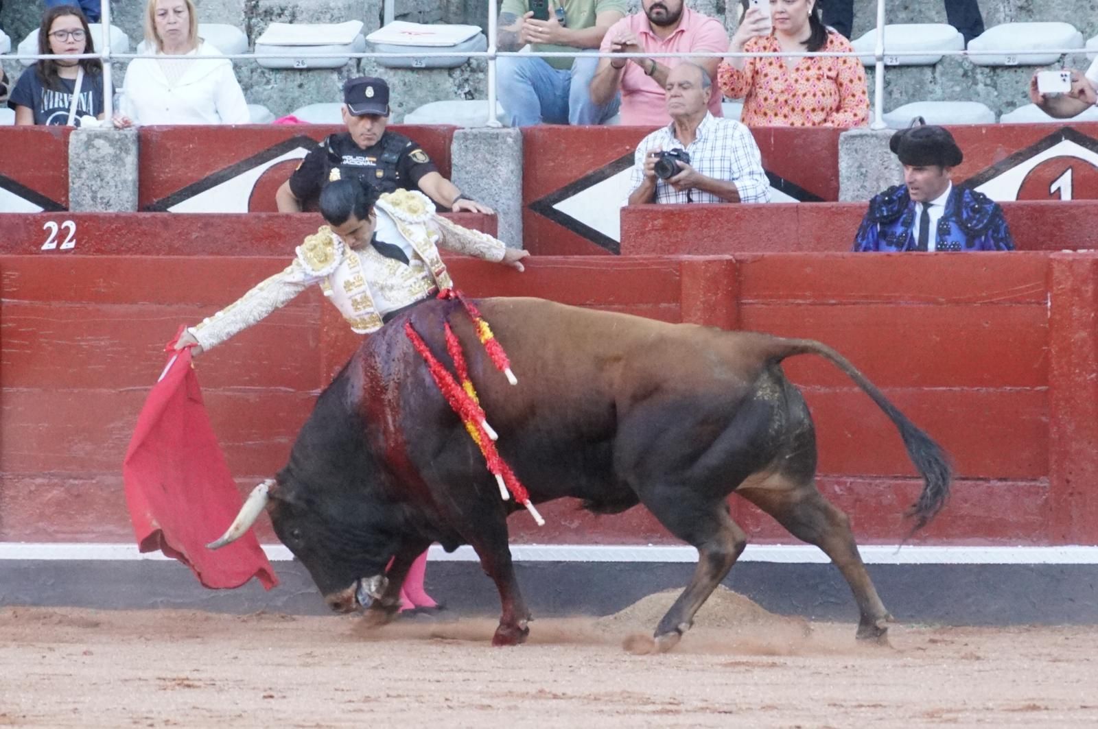 Presencia salmantina por partida doble en la primera corrida de la feria: Damián Castaño e Ismael Martín junto al mexicano Diego San Román