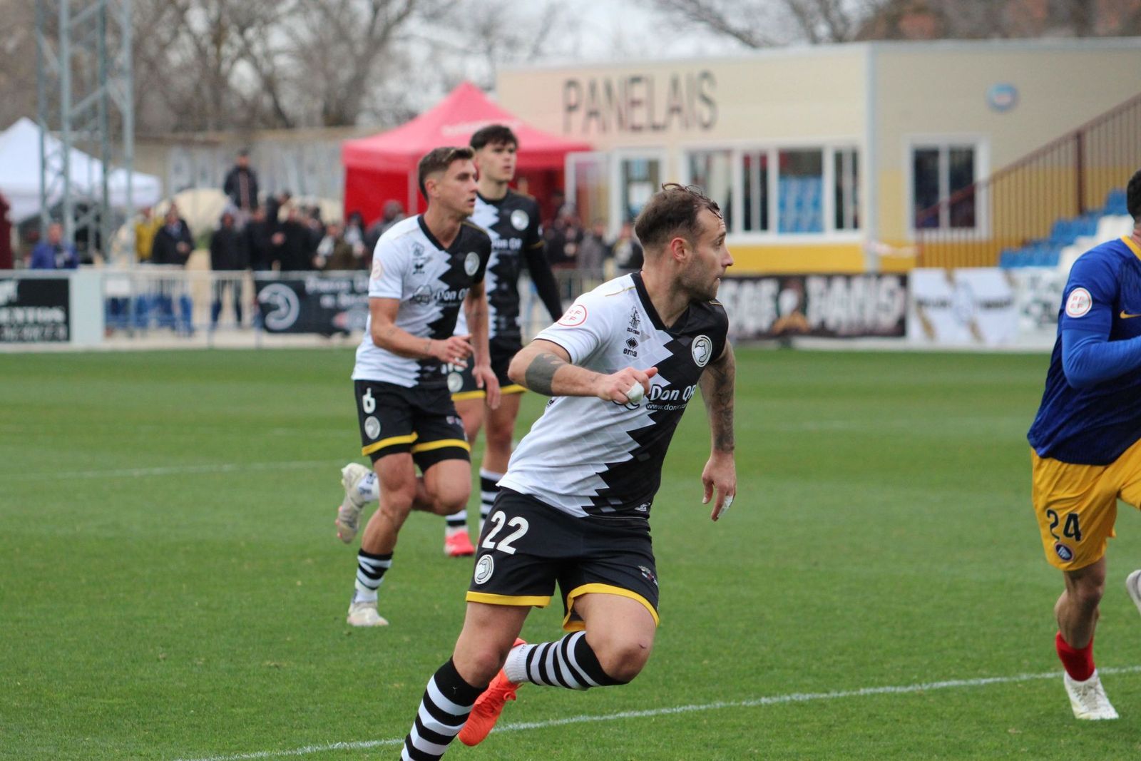 whatsapp-image-2025-03-02-at-16-29-00-6