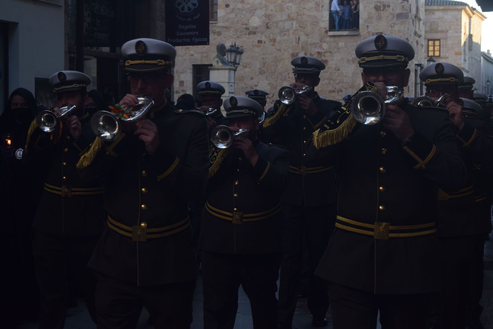 procesion-de-la-virgen-de-la-soledad-22