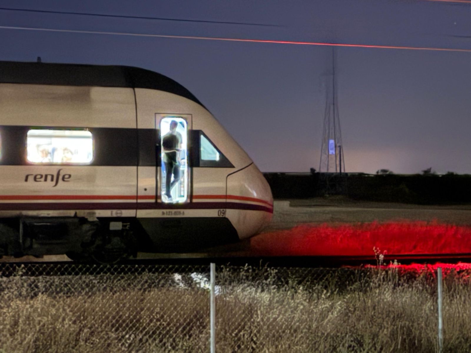 Paralizado en Moriscos el tren Madrid-Salamanca por un incidente en la vía