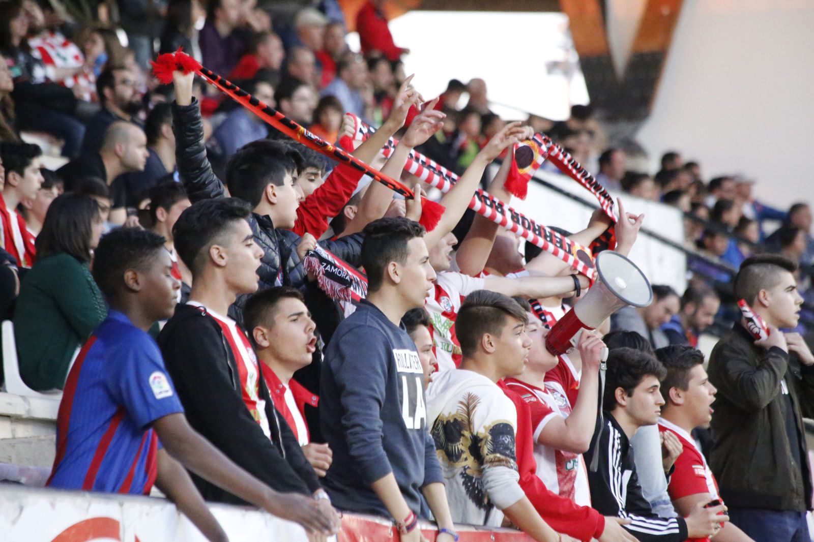 El Zamora aprovecha el tirón del triunfo ante Unionistas para organizar un viaje a Astorga