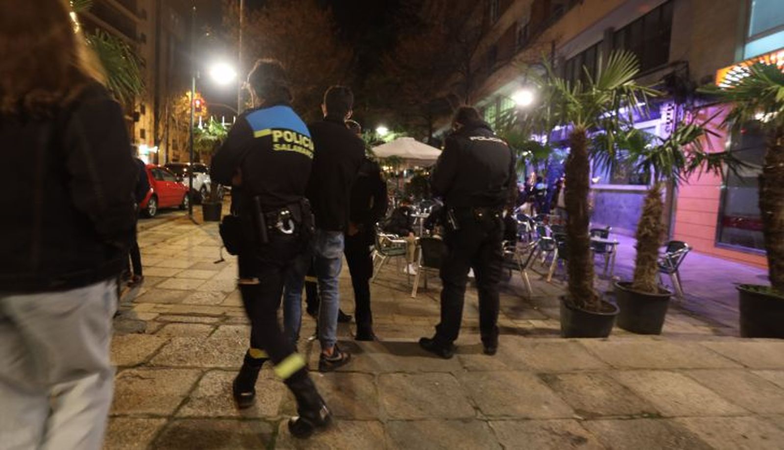 Policía Nacional en los bares de Carmelitas 