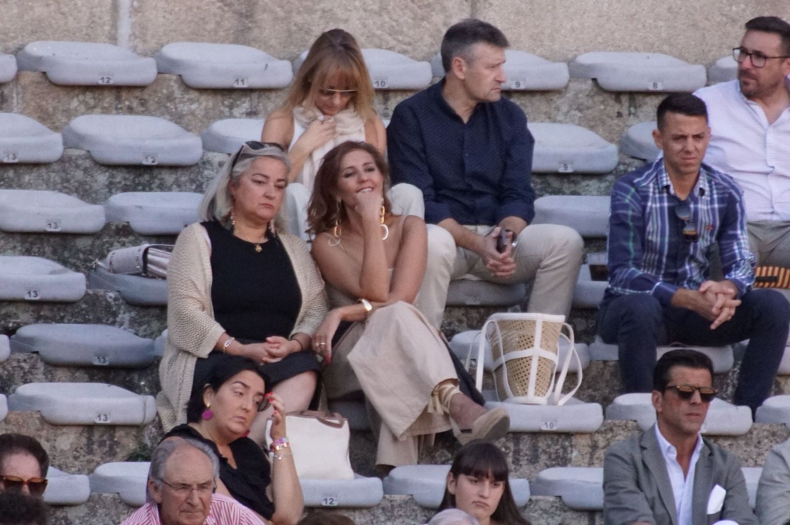 Así se ha vivido la primera corrida de la feria 2025 en La Glorieta: imágenes del ambiente en los tendidos y en el patio de cuadrillas