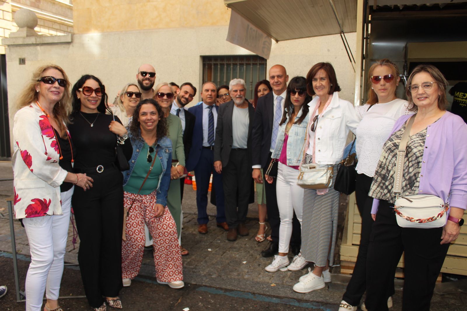 Ambiente en la Feria de Día en el mediodía de este jueves