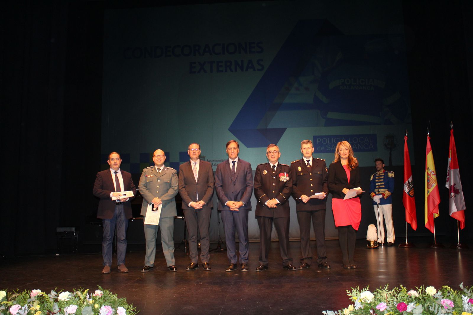 entrega-de-medallas-de-reconocimiento-a-la-policia-local-40