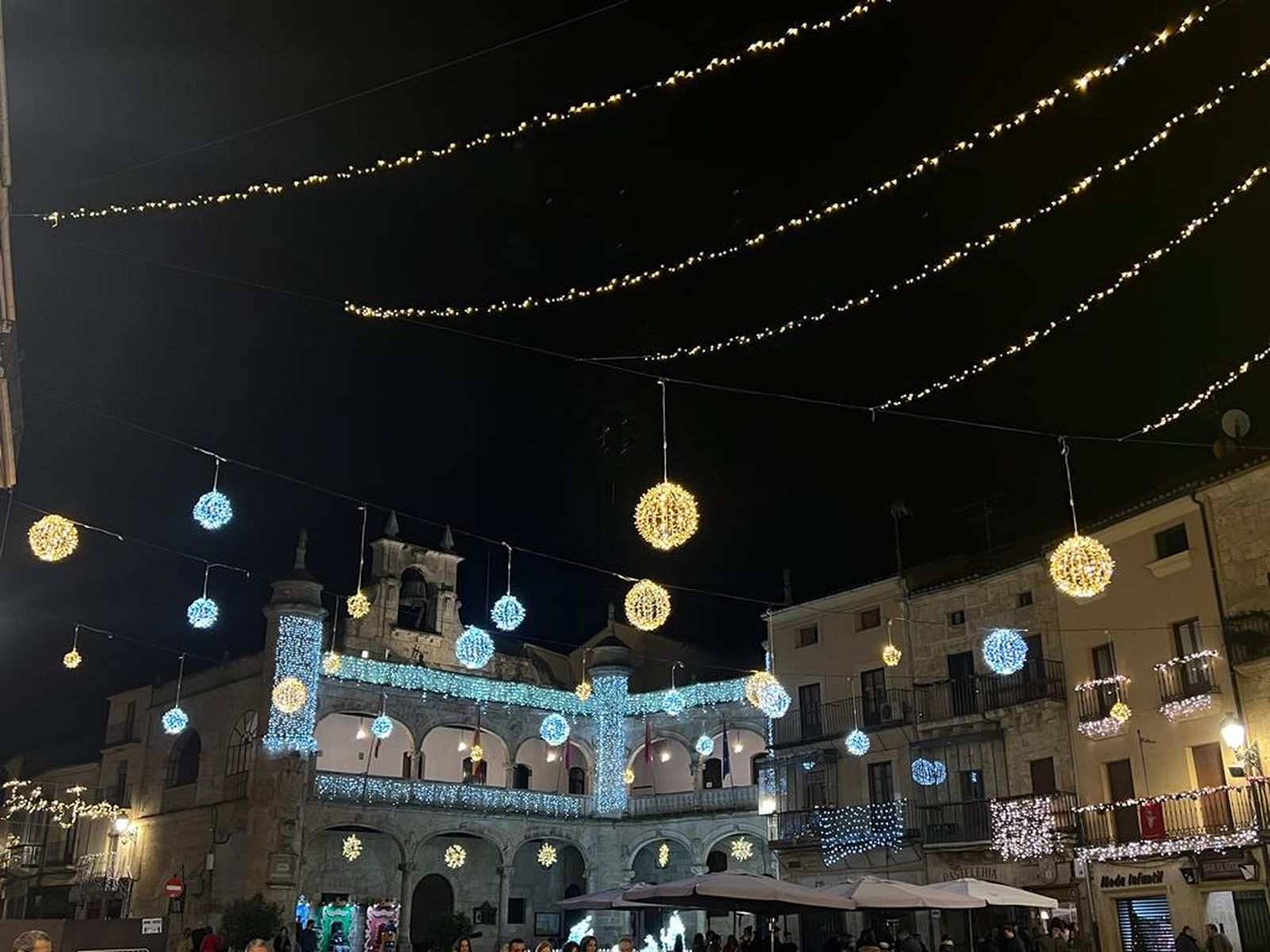 decoracion-navidena-en-ciudad-rodrigo-2023-fotos-s24h-4