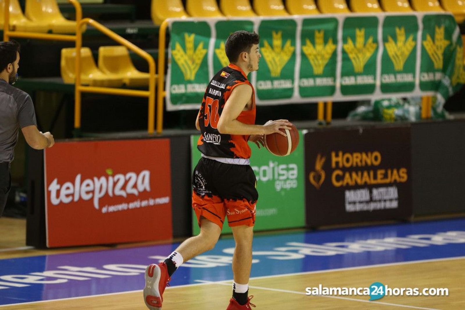 El CB Tormes vence a Piélagos y se queda a un triunfo de la fase de ascenso