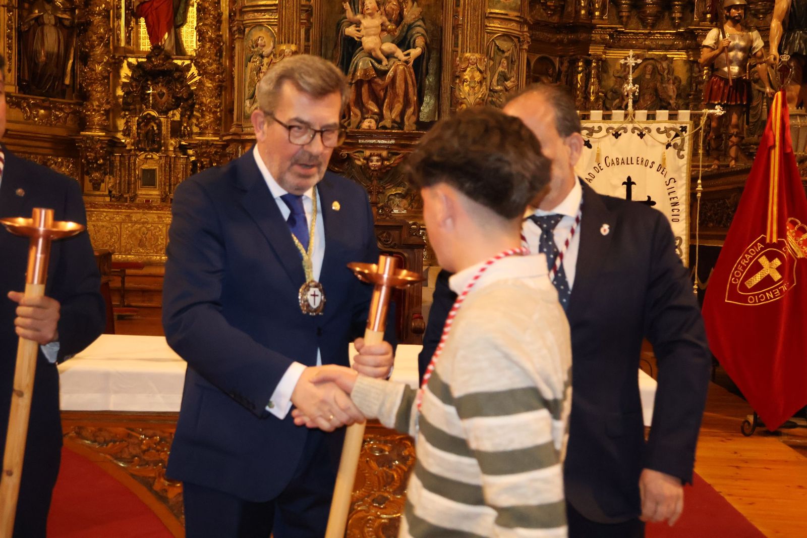 GALERÍA | Silencio rito entrada