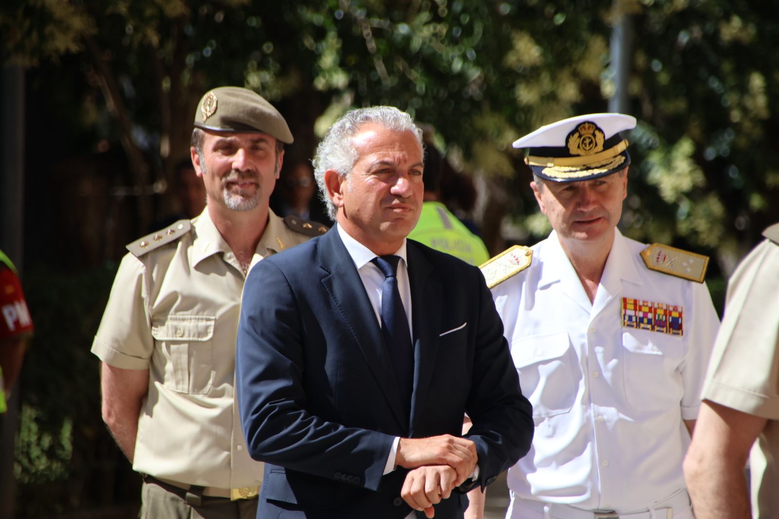 Margarita Robles y Nicanor Sen  visita a Salamanca REI 11